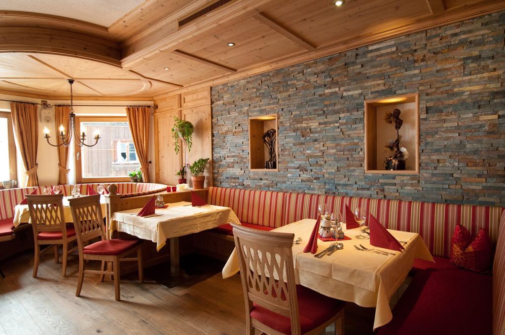 Gasthof Alpenblick Tobadill Buitenkant foto